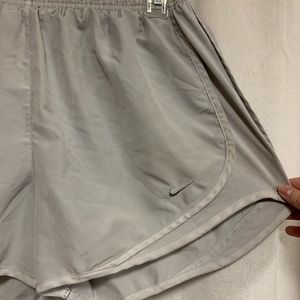 Nike, medium, white/light gray